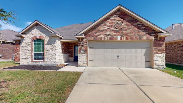1531 Twin Estates DR, Kyle, TX 78640