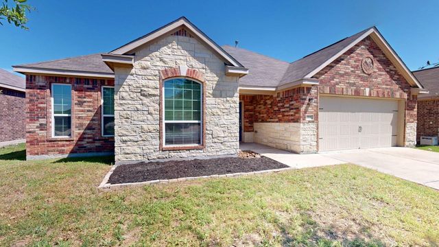 1531 Twin Estates DR, Kyle, TX 78640