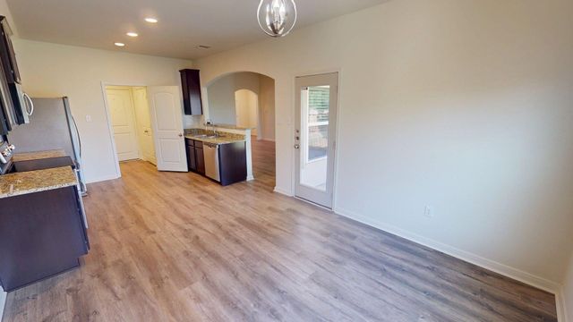 1531 Twin Estates DR, Kyle, TX 78640