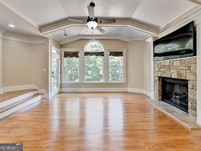 1375 Tree Lane, Snellville, GA 30078