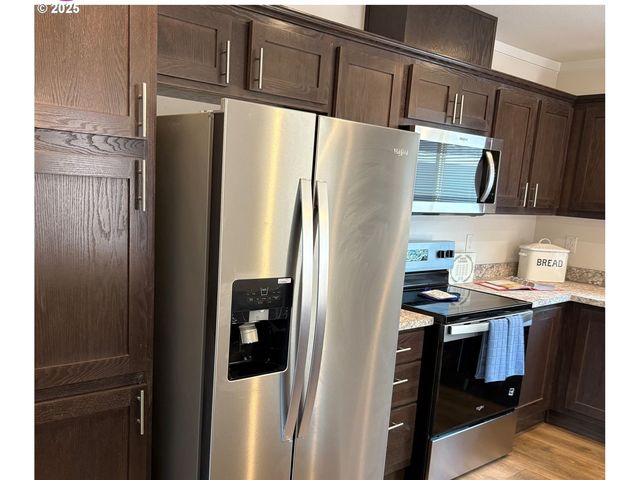 27645 SNYDER Rd 36, Junction City, OR 97448