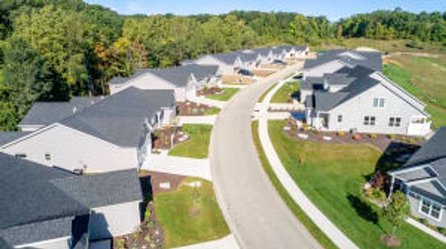 1396 Center Hill Road 52, Lowell, MI 49331