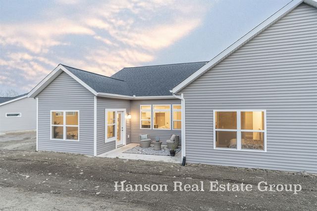 1396 Center Hill Road 52, Lowell, MI 49331