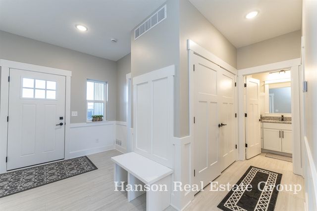 1396 Center Hill Road 52, Lowell, MI 49331