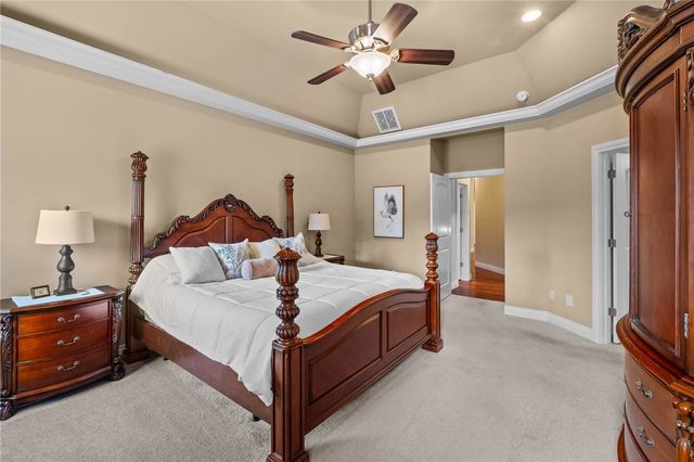 1302 NW Hermanus Street, Bentonville, AR 72712