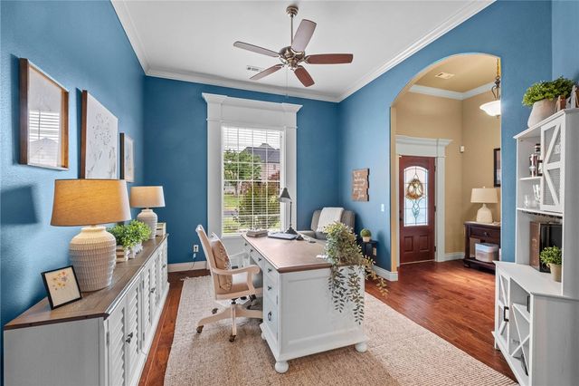 1302 NW Hermanus Street, Bentonville, AR 72712