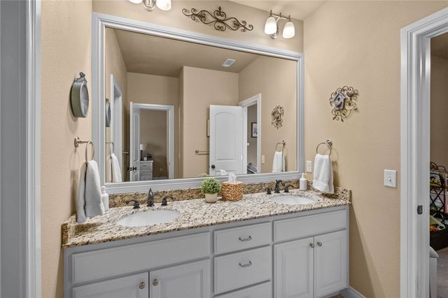 1302 NW Hermanus Street, Bentonville, AR 72712