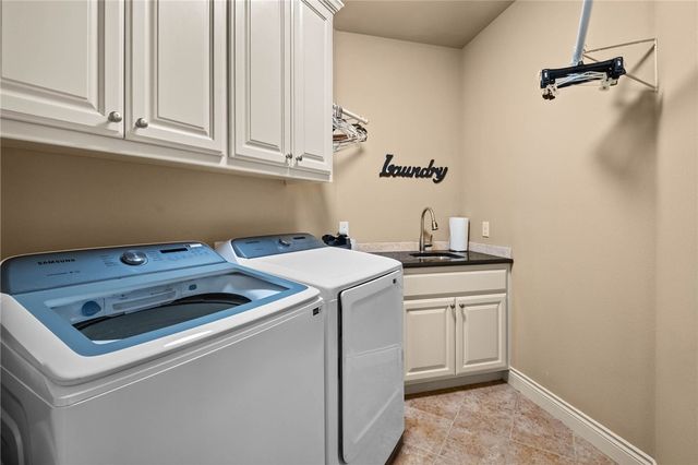 1302 NW Hermanus Street, Bentonville, AR 72712