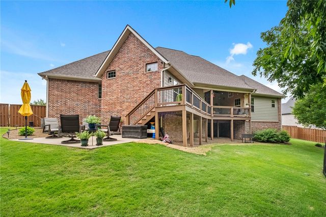 1302 NW Hermanus Street, Bentonville, AR 72712