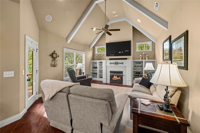 1302 NW Hermanus Street, Bentonville, AR 72712