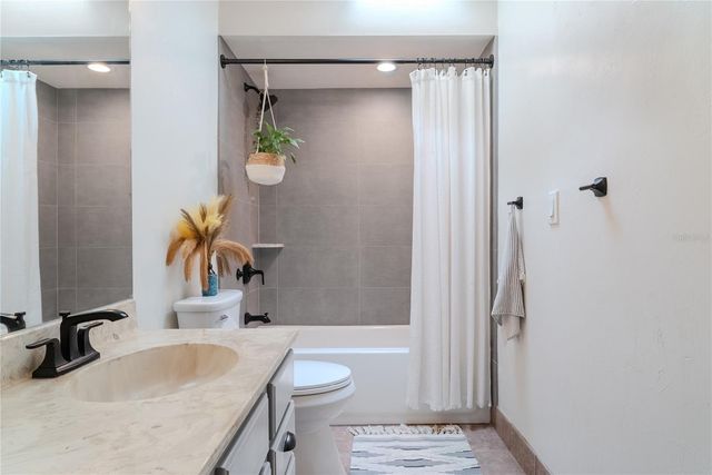 550 BOTTLEBRUSH COURT, New Smyrna Beach, FL 32168