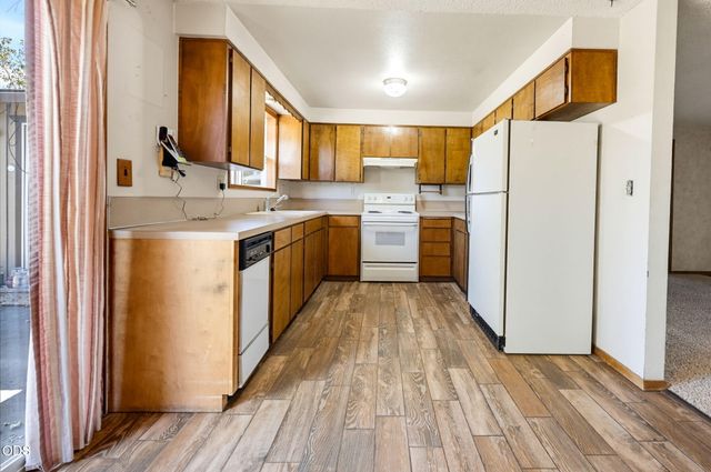 7872 Harlan Drive, White City, OR 97503