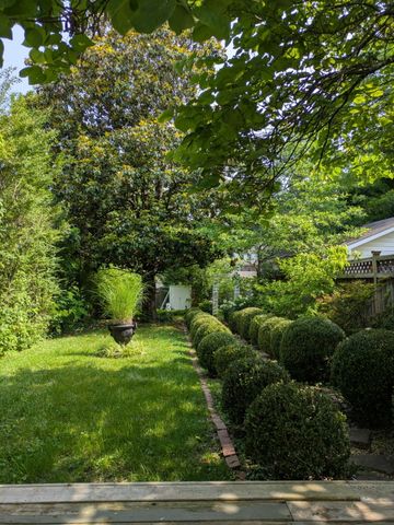 214 W Campbell Street, Frankfort, KY 40601