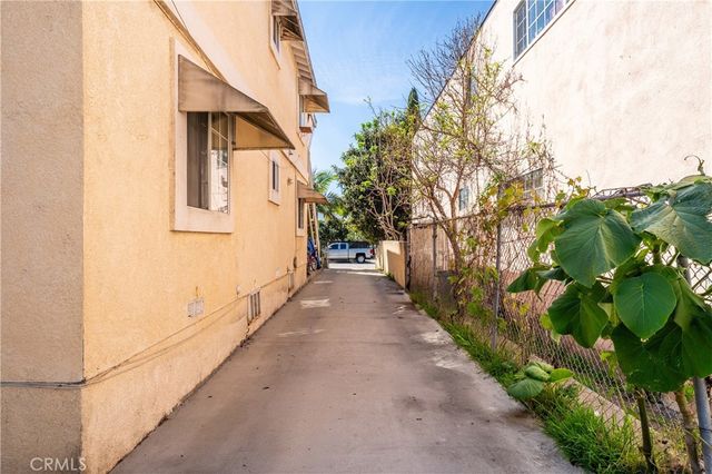 5335 Carlin, Los Angeles, CA 90016