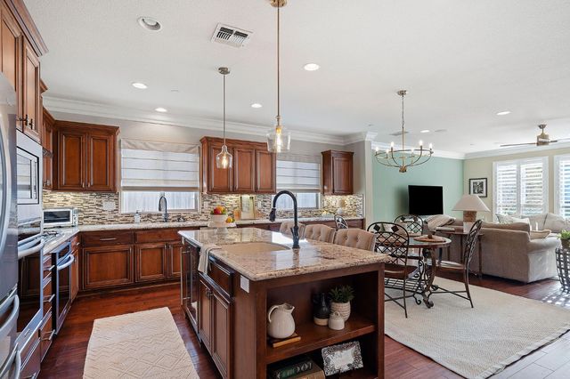 2281 Corin Dr, Roseville, CA 95747