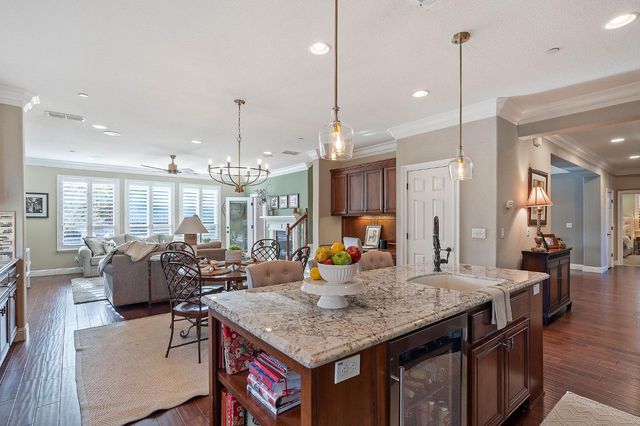 2281 Corin Dr, Roseville, CA 95747