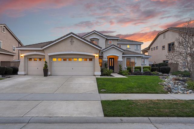 2281 Corin Dr, Roseville, CA 95747