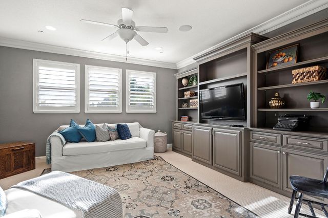 2281 Corin Dr, Roseville, CA 95747