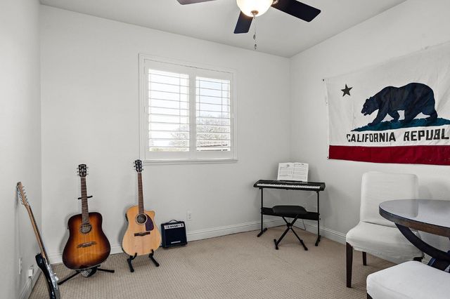 2281 Corin Dr, Roseville, CA 95747