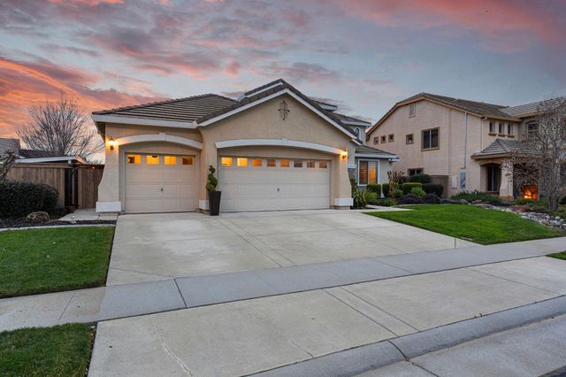 2281 Corin Dr, Roseville, CA 95747