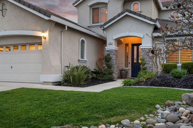 2281 Corin Dr, Roseville, CA 95747