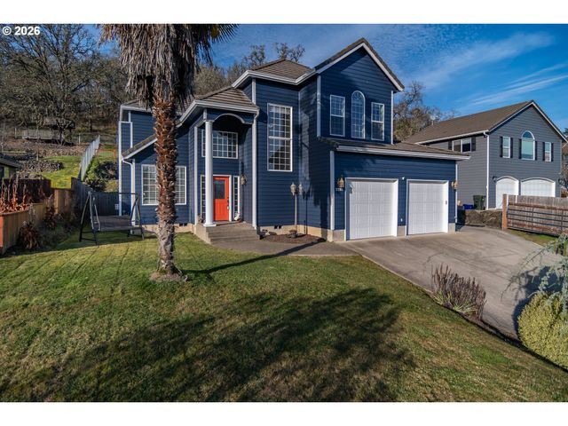 2290 Nw WITHERSPOON Ave, Roseburg, OR 97471