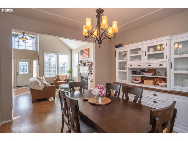 2290 Nw WITHERSPOON Ave, Roseburg, OR 97471