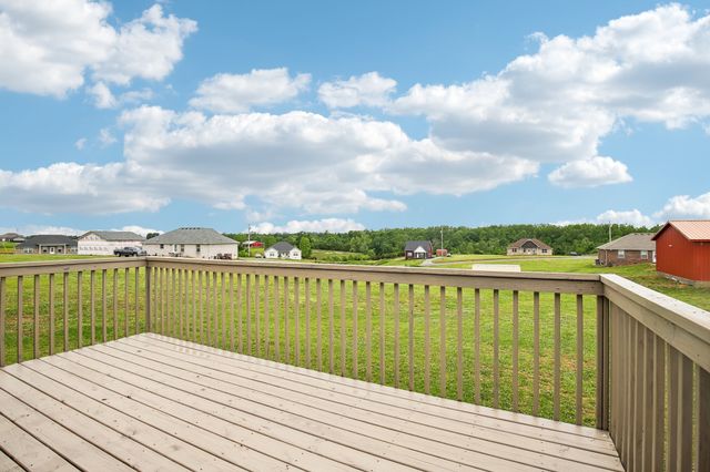 361 Elton Ln, Lafayette, TN 37083