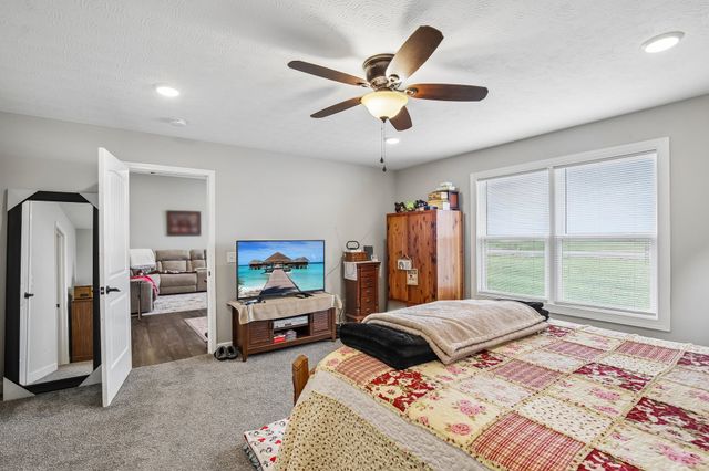 361 Elton Ln, Lafayette, TN 37083