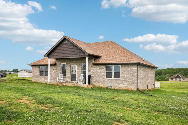 361 Elton Ln, Lafayette, TN 37083
