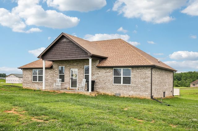 361 Elton Ln, Lafayette, TN 37083