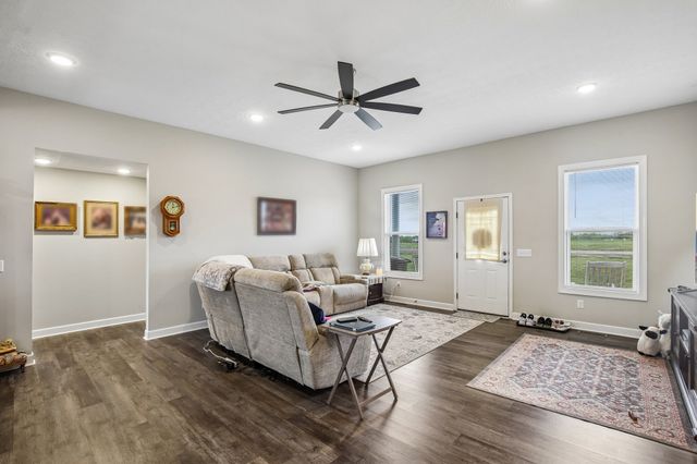 361 Elton Ln, Lafayette, TN 37083