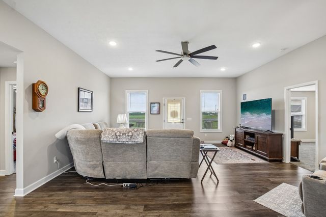 361 Elton Ln, Lafayette, TN 37083