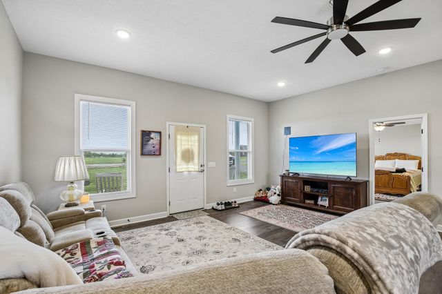 361 Elton Ln, Lafayette, TN 37083