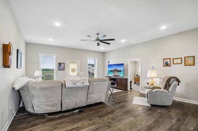 361 Elton Ln, Lafayette, TN 37083