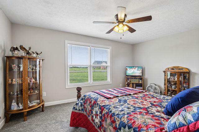 361 Elton Ln, Lafayette, TN 37083