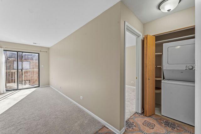 605 W Central Road C1, Mount Prospect, IL 60056