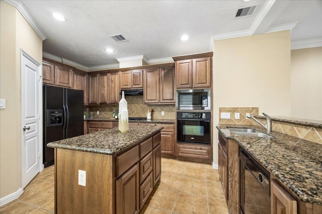1319 Ella Place, Houston, TX 77008