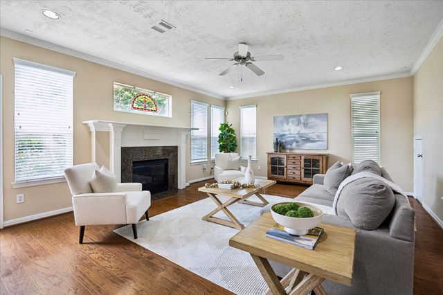 1319 Ella Place, Houston, TX 77008