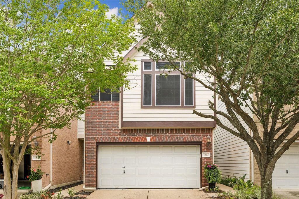 1319 Ella Place, Houston, TX 77008