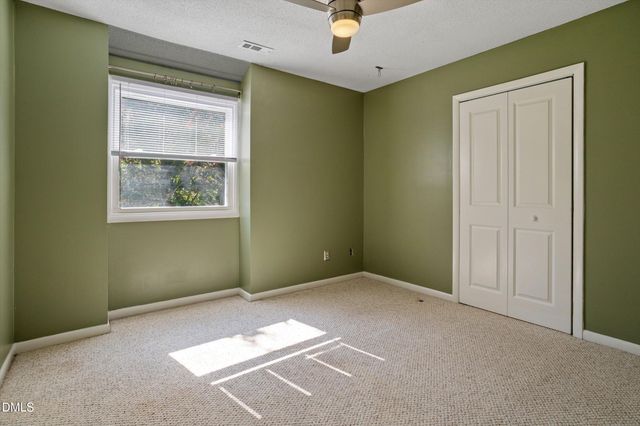 5 Sandstone Ridge Drive, Durham, NC 27713