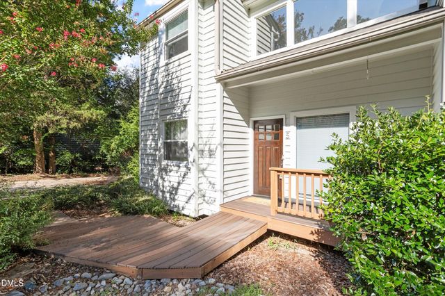 5 Sandstone Ridge Drive, Durham, NC 27713