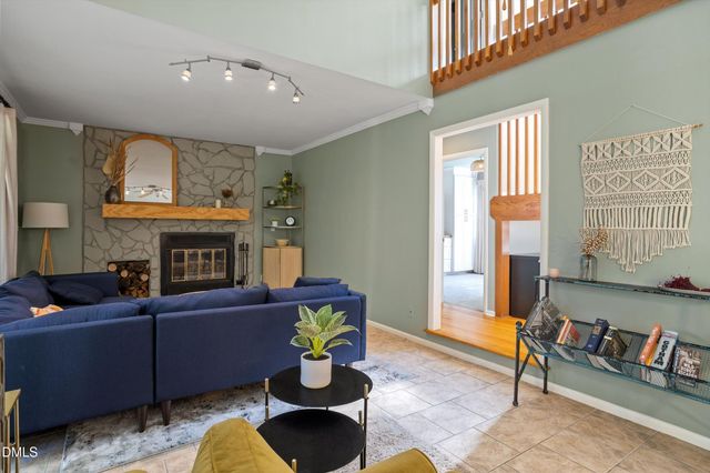 5 Sandstone Ridge Drive, Durham, NC 27713