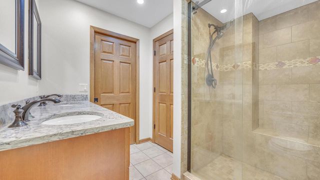 682 Dartmouth DRIVE, Sheboygan Falls, WI 53085