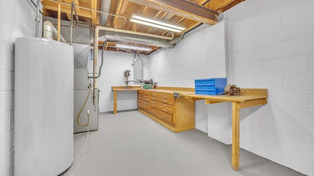 682 Dartmouth DRIVE, Sheboygan Falls, WI 53085