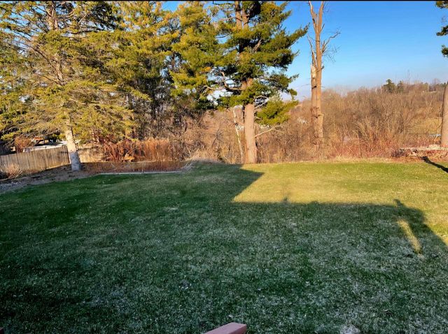 682 Dartmouth DRIVE, Sheboygan Falls, WI 53085