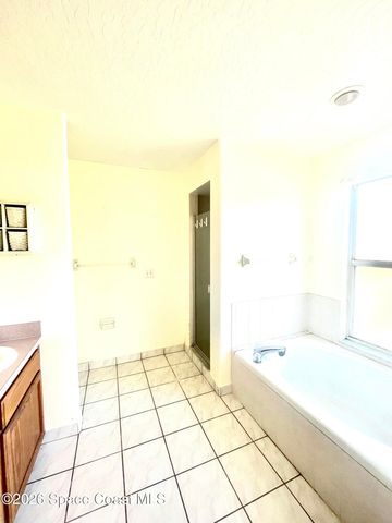 2630 Waring Lane, Malabar, FL 32950