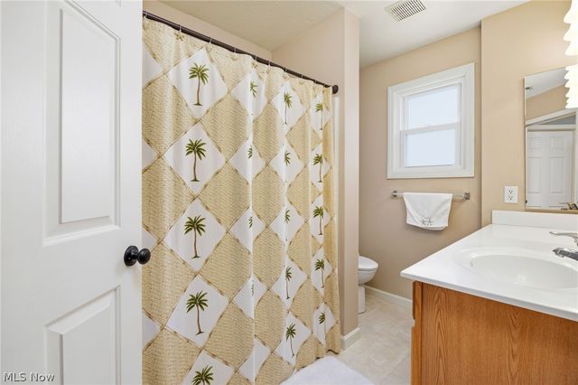 8524 Wayside Drive, Olmsted Twp, OH 44138
