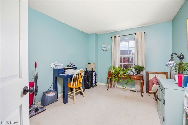 8524 Wayside Drive, Olmsted Twp, OH 44138