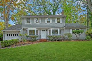 275 Pinewood Road, Cutchogue, NY 11935